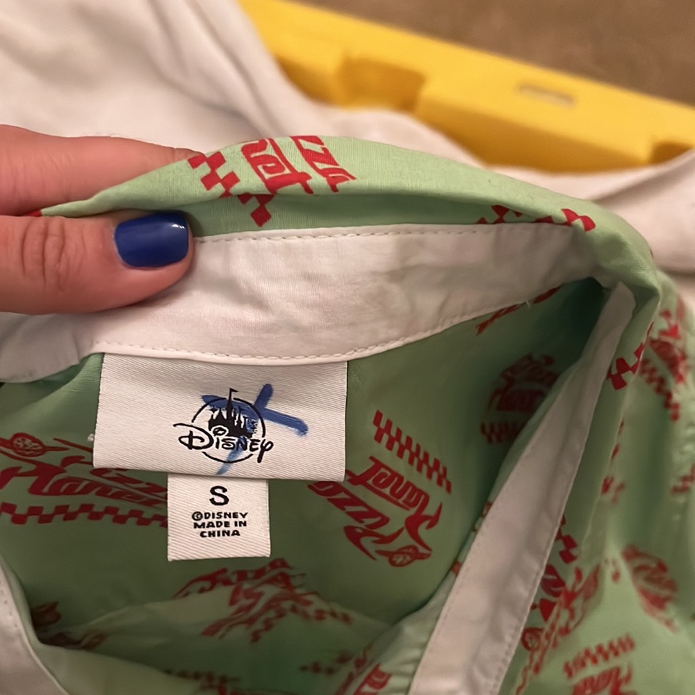 NWOT Disneyland Pizza Planet Button Down - Picture 3 of 3